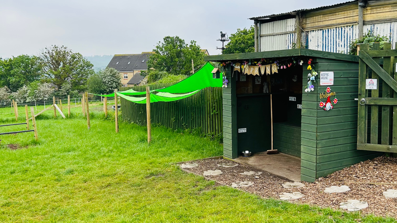PADDOCK PARK / HIDING PLACE FOR 〜 Paddock Facilities and Rules — Woofing Around at Simpson Green Farm